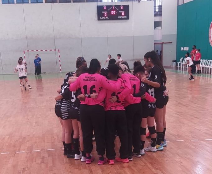 Handebol Feminino Brilha Em Torneio Nacional Rcia Araraquara