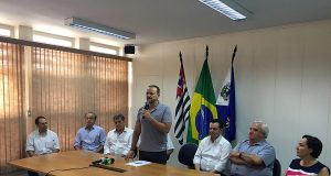 Prefeito recebe ministro Kassab