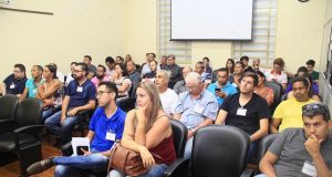 Público acompanha na Câmara aprovação do Uber em Araraquara UBER