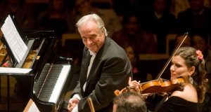 Bachiana Filarmônica SESI-SP e maestro João Carlos Martins se apresentam em Araraquara Bachiana Int