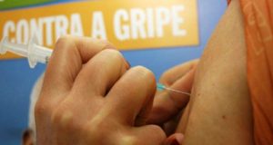 Saúde apresenta balanço parcial da vacinação contra gripe Campnaha Vacinacao Gripe