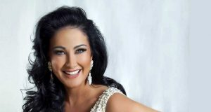 Jaraguá inaugura 1ª loja física Pit Bull Jeans da região com a presença de Hellen Ganzarolli Helen Ganzarolli Site Int