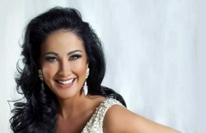 Jaraguá inaugura 1ª loja física Pit Bull Jeans da região com a presença de Hellen Ganzarolli Helen Ganzarolli Site Int