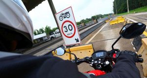 Motociclistas passam a pagar pedágio no Estado de São Paulo Moto Pedagio
