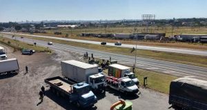 Caminhoneiros: Diculdades nas negociações colocam Comando Rodoviário em atenção Paralisacao Caminhoes