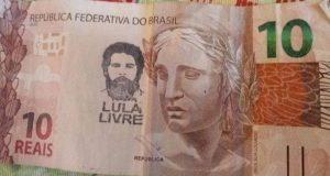 Banco Central em nota que cédulas carimbadas não perdem valor Real carimbado