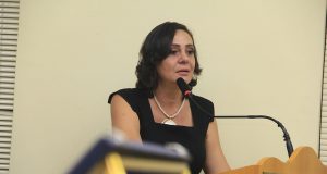 Ana Paula Franzini Peres é homenageada com título de “Cidadã Araraquarense” Ana Paula Franzini Peres Interna