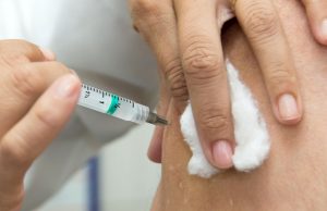 Com 64% imunizados, Saúde continua vacinação contra gripe em Araraquara Vacinacao Gripe