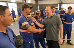 Prefeito vai ao Daae garantir atendimento às reivindicações Daae 13