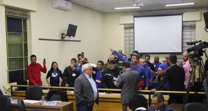 Sessão termina em bafafá e DAAE ainda não é dono do Estrela Camara Bafafa