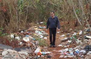 Cidade suja: espaço destinado a lazer torna-se ponto de descarte Cidade Suja 02