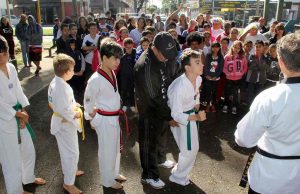 Questionada a aplicação de políticas para pessoas com deficiência Deficiente 02