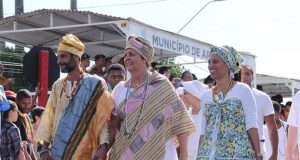 Desfile de aniversário reúne todas as cores da cidade Desfile de Aniversario 02