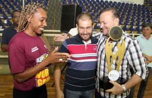 Atletas campeões dos Regionais homenageados no Gigantão Jogos Regionais Final 02