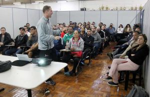 Palestra sobre efeitos fisiológicos em jovens atletas Mazon 02