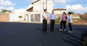 Rua José Ópice, no Morumbi, recebe asfalto após cinco anos Morumbi 02