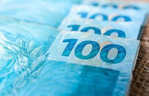 Receita estuda nova alíquota de IR para os mais ricos Receita 33