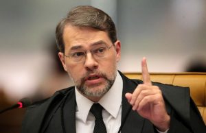 Em plena crise, STF aprova reajuste de salário de ministros para 2019 Supremo 02