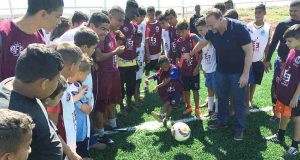 Quadra de futebol society vai corrigir injustiça no Valle Verde, diz prefeito Valle Verde Futebol