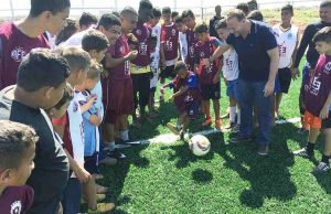 Quadra de futebol society vai corrigir injustiça no Valle Verde, diz prefeito Valle Verde Futebol