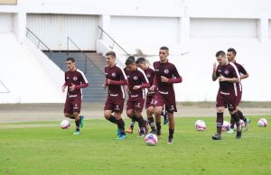 Para se manter líder, Ferroviária faz clássico contra o XV ferroviaria xv cpaulista