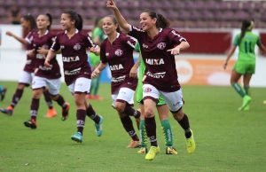 Ferroviária bate Iranduba e entra no G4 do Brasileiro guerreirasrafafatravalao