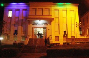 Luzes identificam na Câmara o Setembro Verde e o Azul Camara 77