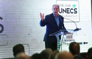 Ciro Gomes passa por procedimento médico em SP Ciro Gomes 26