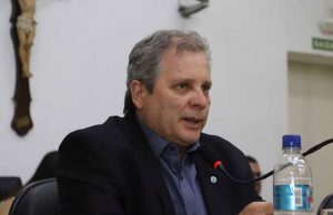 Dia de Combate ao Glaucoma é aprovado em Araraquara Edson Hel 26