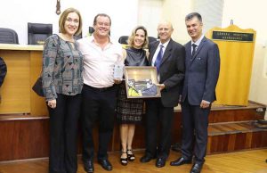 Mário José Pinto recebe Medalha de Mérito Desportivo Mario Pinto 01