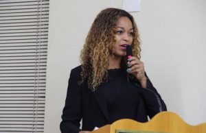 Projeto vai garantir vagas para deficientes físicos Thainara 14