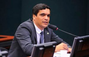 Cabo Daciolo pede ao TSE anulação da votação do 1º turno Cabo Daciolo 77