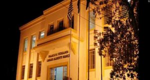 Câmara cumpre determinação da Justiça e exonera 27 assessores Camara 12