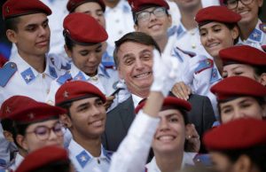 22 militares foram eleitos para o Legislativo. Como eles atuarão? Camara dos Deputados 35
