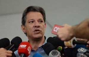 Haddad diz que substituirá toda a equipe econômica caso vença Fernando Haddad 17