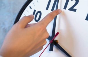 Adiado pela segunda vez, horário de verão terá 28 dias a menos Horario 25
