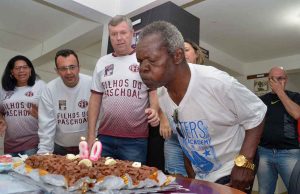 ‘Lua’ 80 anos. De tão bom leva Salvador no sobrenome. Lua 30