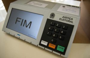 Confira 8 fatos inéditos das eleições de 2018 Urna 77