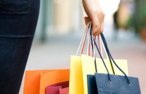 CNC prevê crescimento de 5,2% no varejo em 2019 COMPRAS05