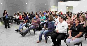 Cerest treina pessoal da saúde para acolhimento ao trabalhador rural Cerest 33