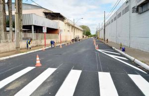 Rua 5 e meio, no São Geraldo, tem trecho de asfalto recuperado Rua 5 e meio 42