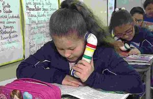 Gerson da Farmácia quer o ‘sussurrofone’ nas escolas Sussurofone 33