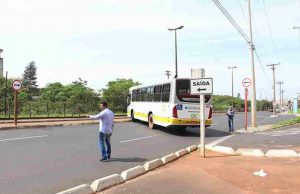 Entrada de ônibus na UPA Central reprovada no teste Upa Central 10