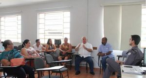 Donos de quiosques na Ferroviária reclamam da demora policial Garapeiro 56