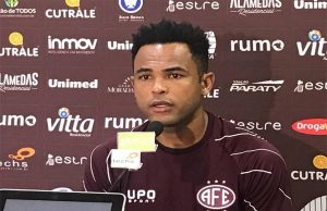 “É um clube de referência”, diz Lúcio Flávio sobre a Ferroviária lucio flavio ferroviaria2
