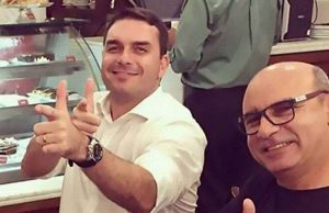 Flavio Bolsonaro 85