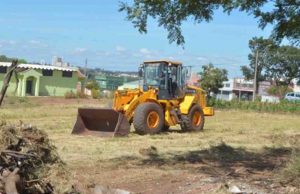 Prefeitura intensifica ações contra os donos de terrenos sujos Terreno Baldio 84