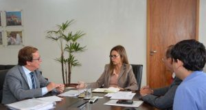 Junto ao governo a Unesp trata a crise como desequilíbrio financeiro Unesp 87