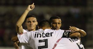 São Paulo vence e chega às quartas-de-final da Copinha copinha mirassol sao paulo