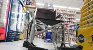 Vereador questiona se estabelecimentos comerciais mantém cadeira de rodas para clientes Cadeira de rodas 100